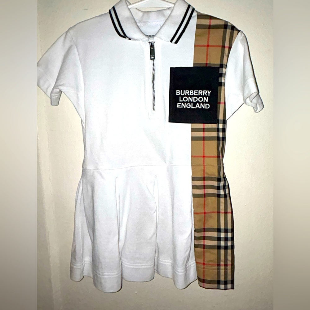 Authentic Burberry dress size 3 girl. In good condition wore twice.